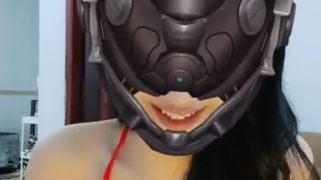 AwCece Live Nude Comeback BLING2